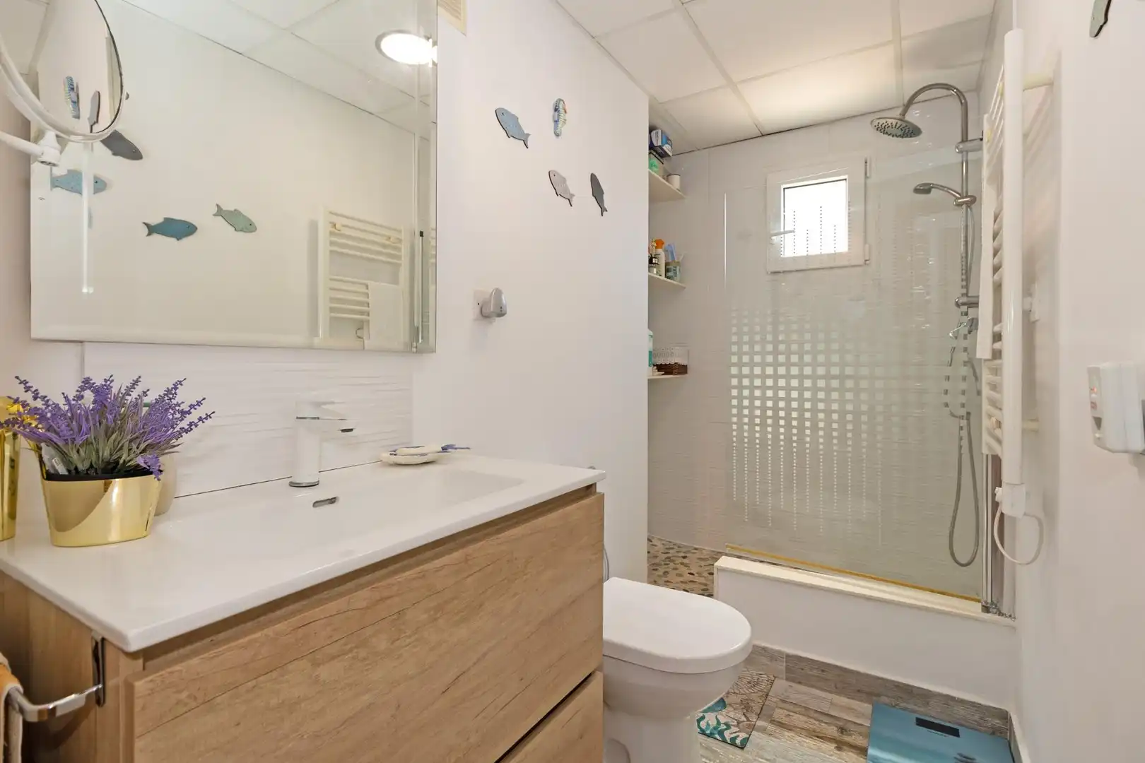 Bathroom of Flat for sale in Paterna  with Furnished