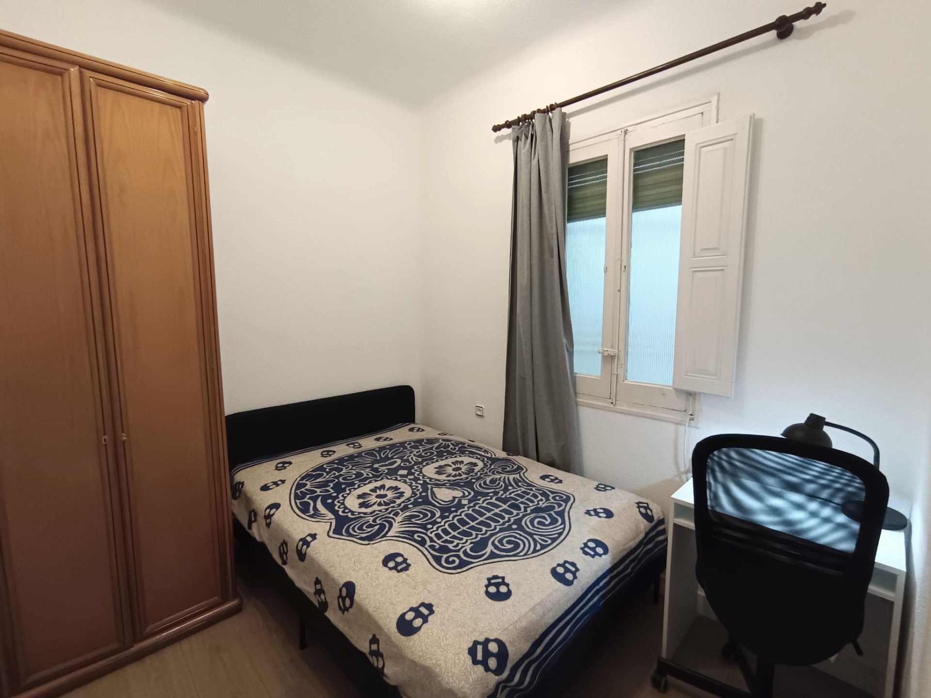 Bedroom of Flat to share in  Madrid Capital  with Air Conditioner, Heating and Furnished