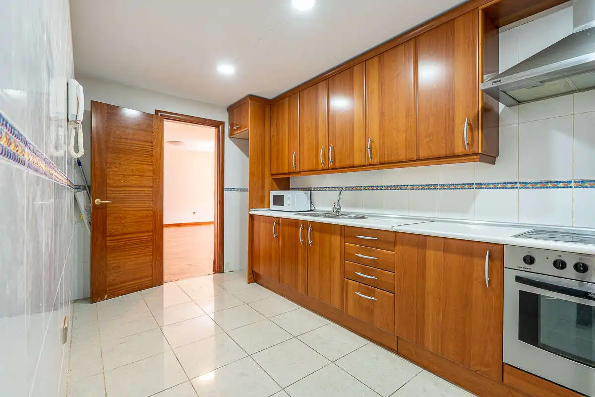 Cocina de Piso en venta en Arrecife con Terraza y Balcón