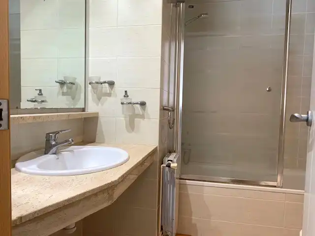 Baño de Piso en venta en Badalona con Aire acondicionado, Calefacción y Parquet