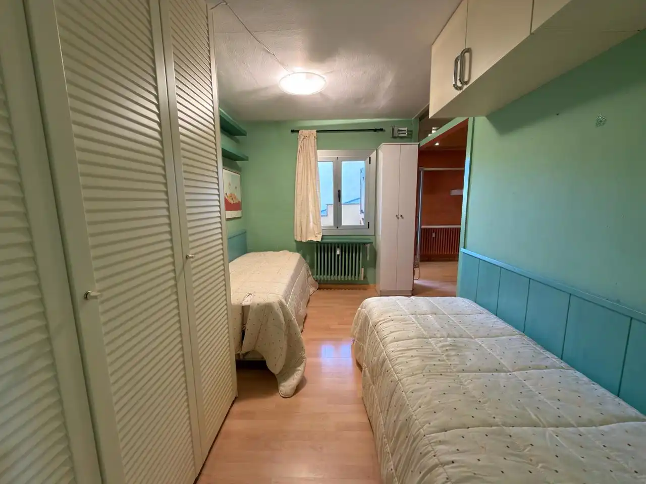Habitación de Piso en venta en Alp con Calefacción, Terraza y Trastero