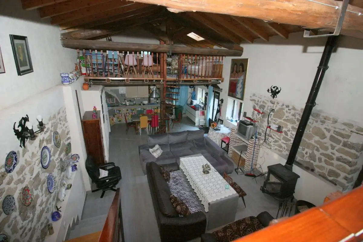 Sala d'estar de Finca rústica en venda en Santa Cruz del Valle amb Internet