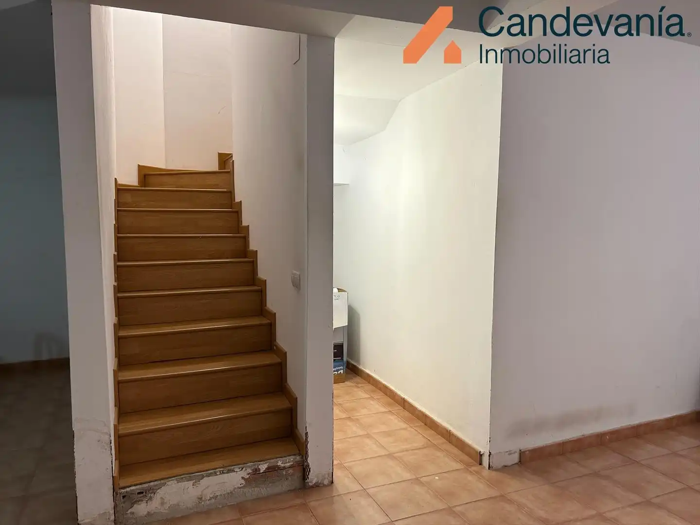 Casa adosada en venta en Zuera con Calefacción, Jardín privado y Parquet