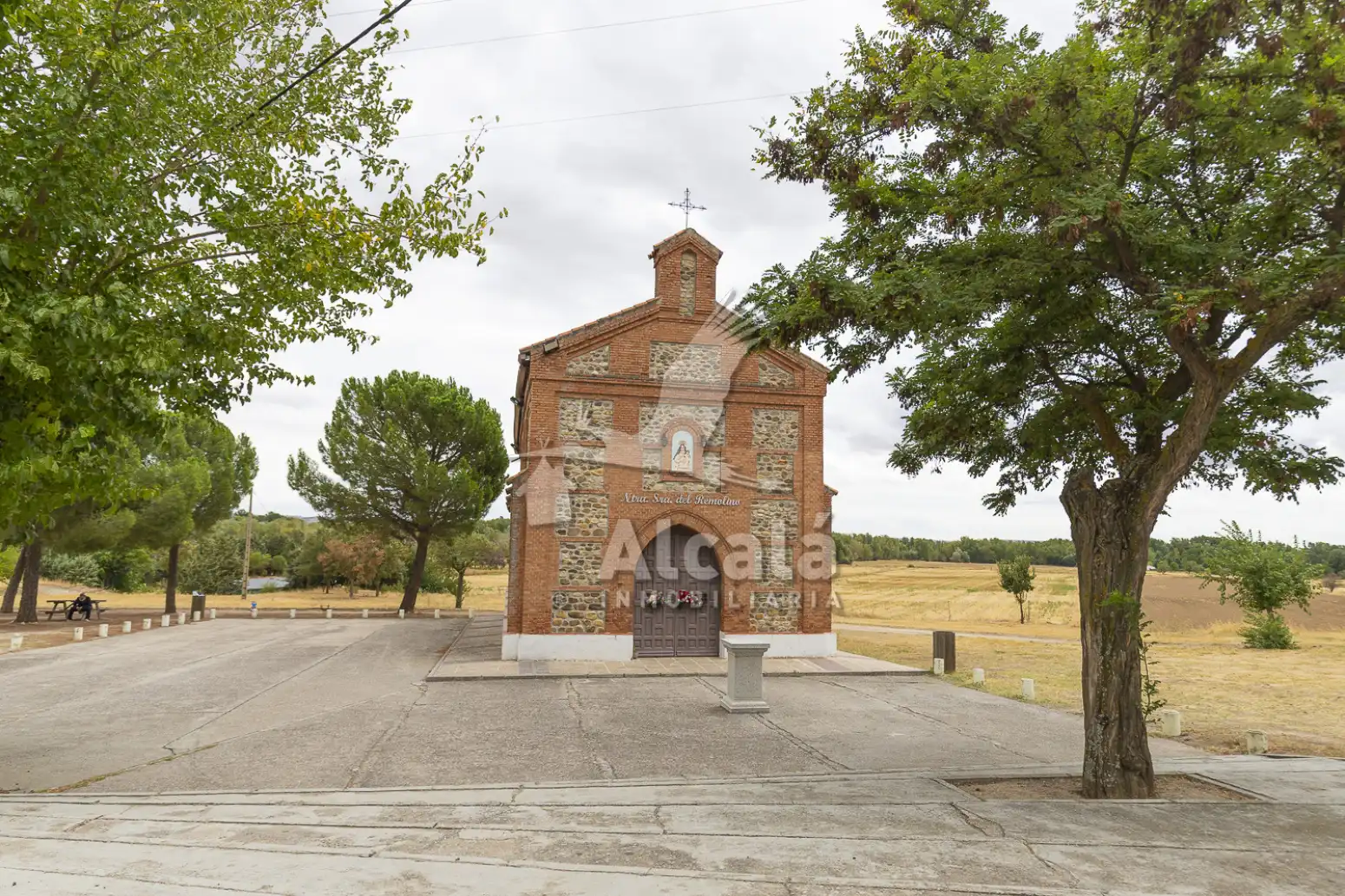 Außenansicht von Haus oder Chalet zum Verkauf in El Molar (Madrid) mit Schwimmbad