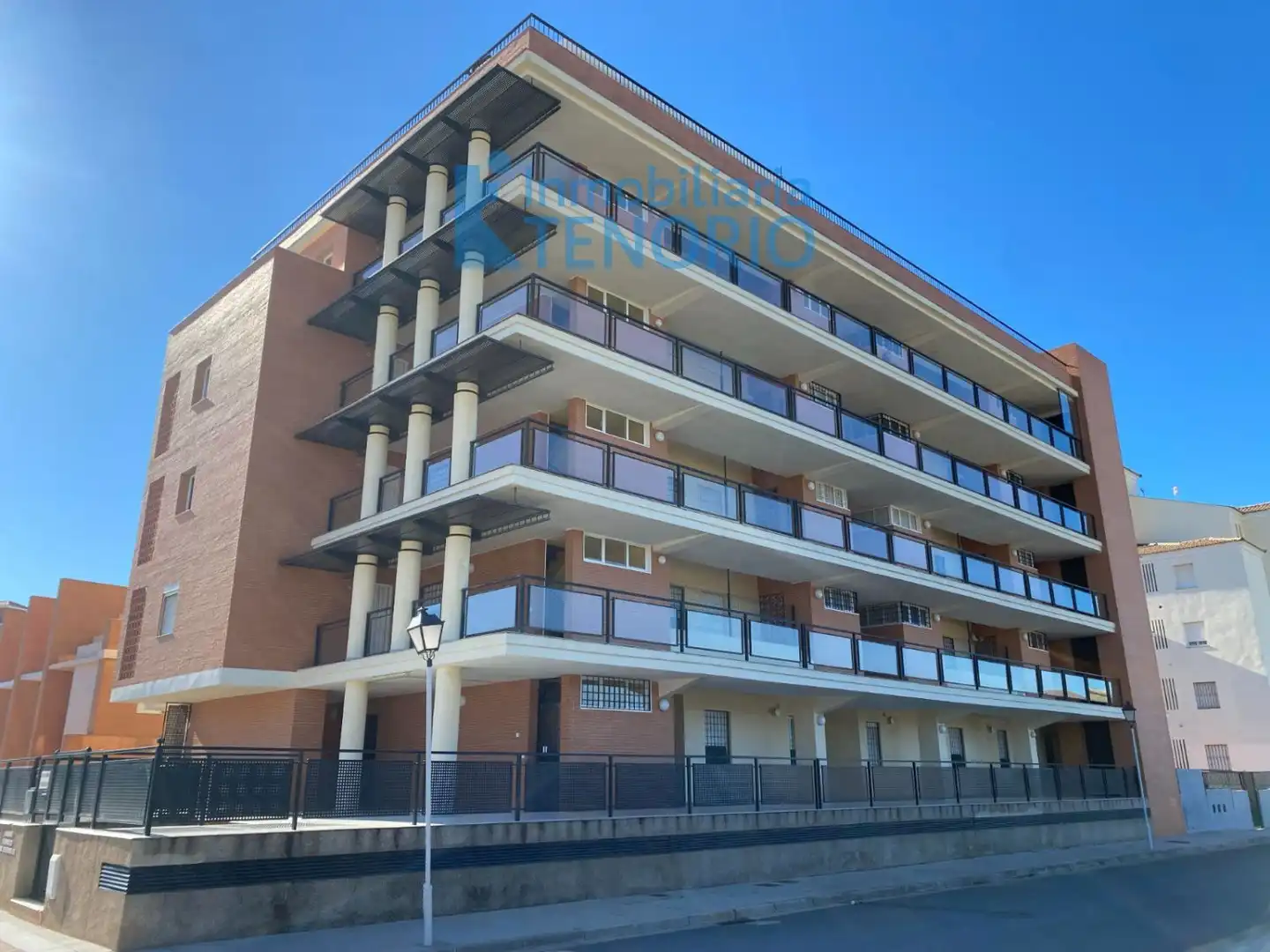 Außenansicht von Dachboden zum Verkauf in La Antilla mit Terrasse, Abstellraum und Gemeinschaftspool
