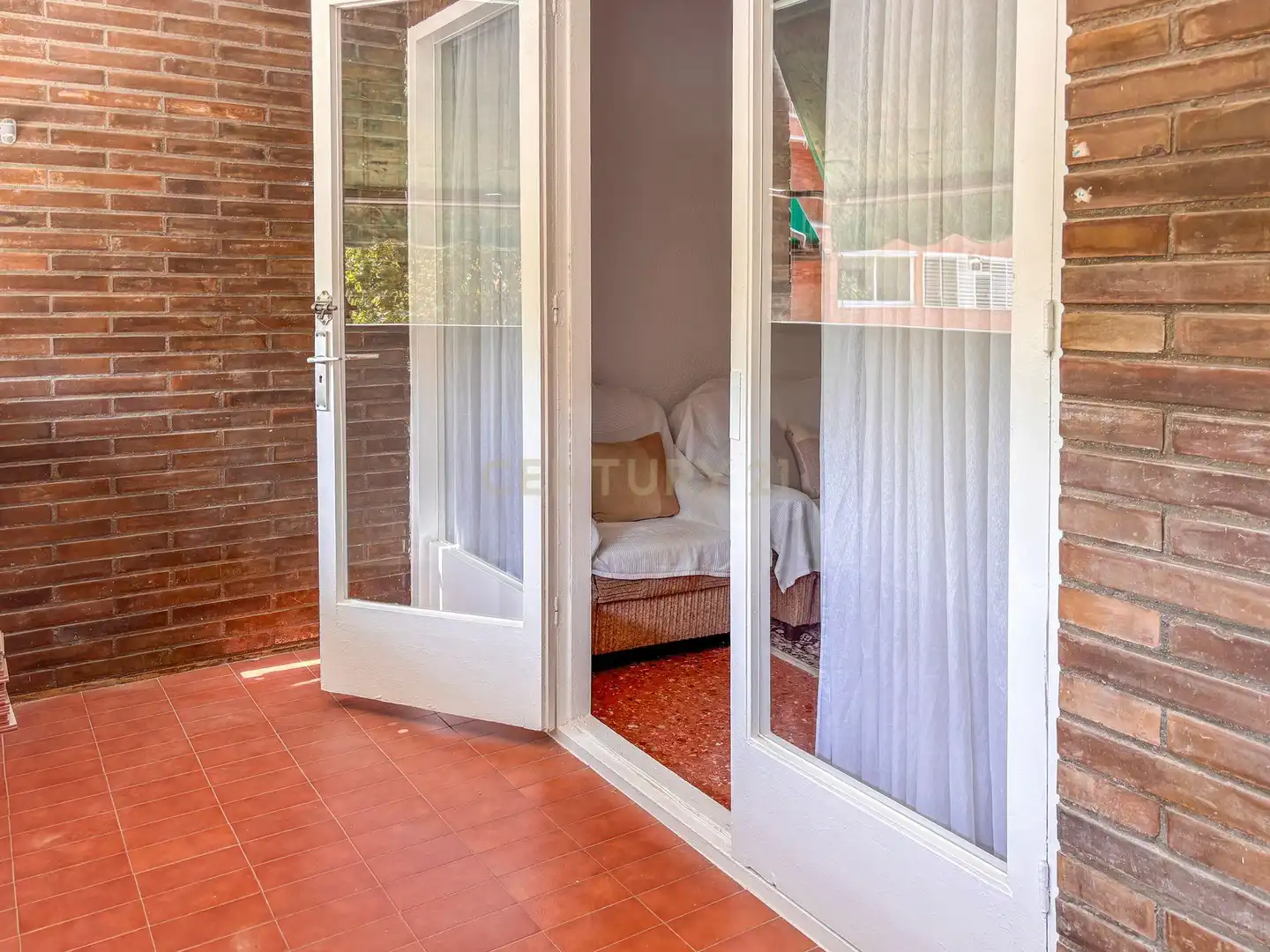 Terrassa de Apartament en venda en Esplugues de Llobregat amb Balcó i Alarma