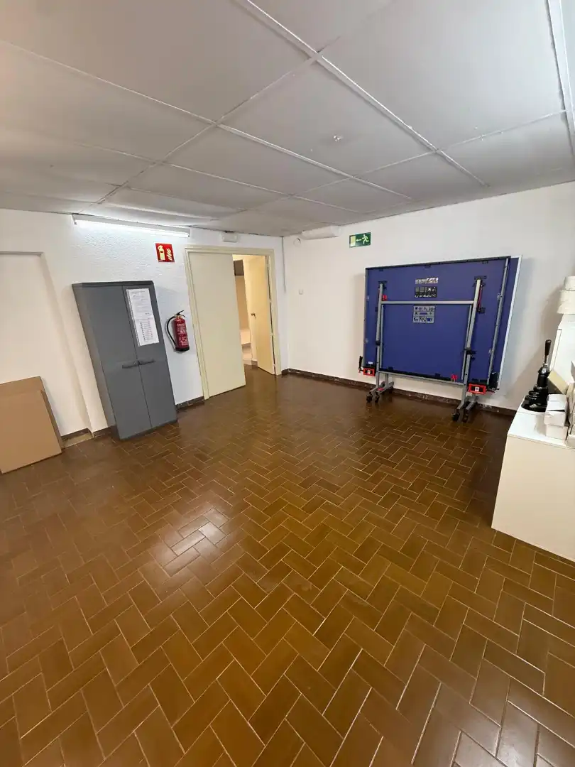 Commercial properties for rent in Esparreguera  with Air Conditioner and Heating