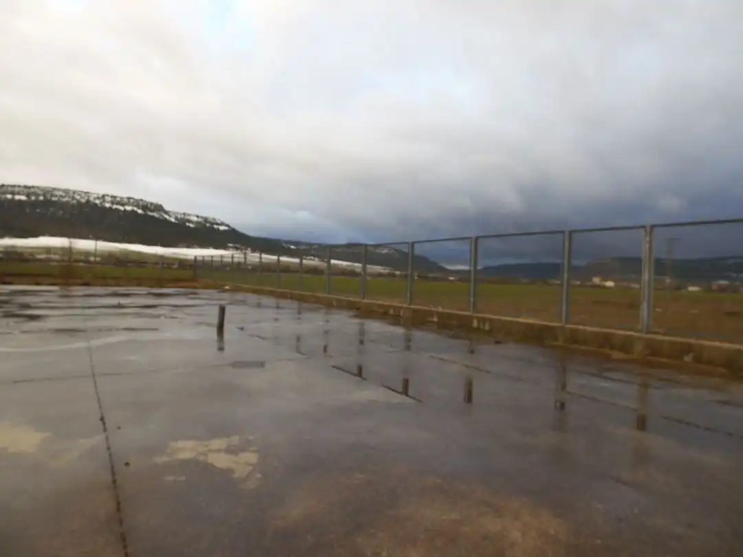 Parking de Terreno industrial en venta en Valle de Losa