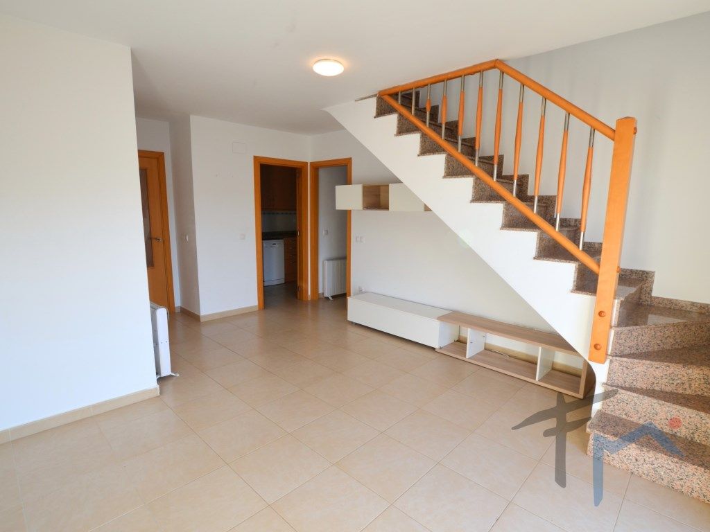 Duplex for sale in Sant Llorenç d'Hortons