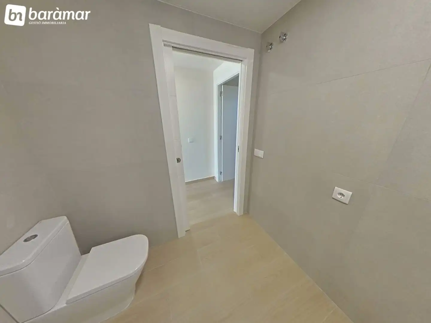Bany de Pis en venda en El Vendrell amb Aire condicionat, Calefacció i Terrassa
