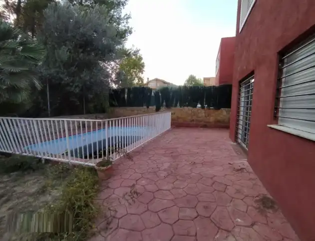 Garden of Detached homes for sale in Chiva  with Private garden, Terrace and Swimming Pool