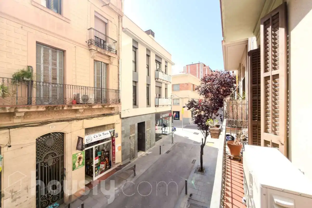 Vista exterior de Pis en venda en Barcelona amb Aire condicionat, Calefacció i Parquet