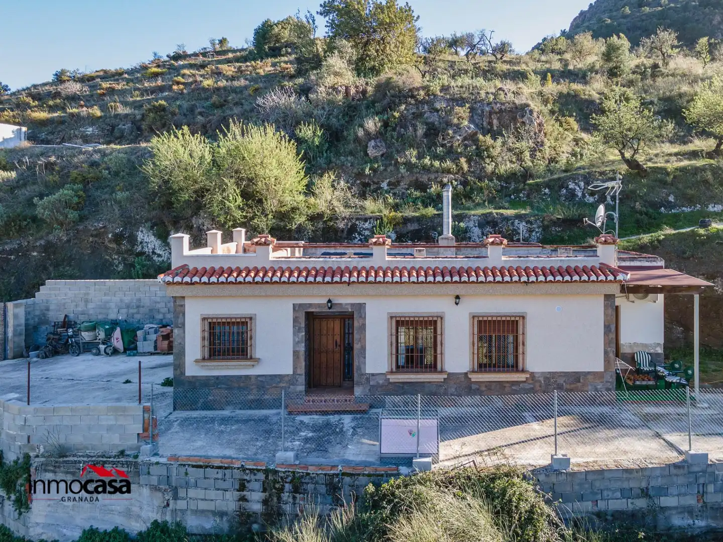 Vista exterior de Casa o chalet en venta en Los Guájares