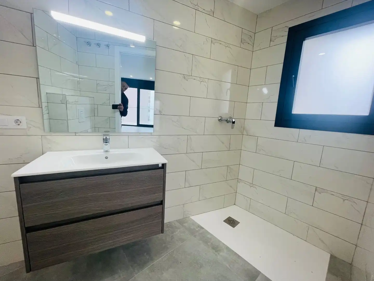 Bathroom of Duplexes for sale in Roses  with Air Conditioner, Heating and Terrace
