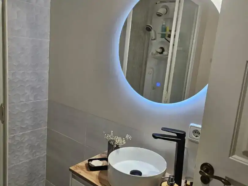 Bany de Pis en venda en San Sebastián de los Reyes amb Aire condicionat