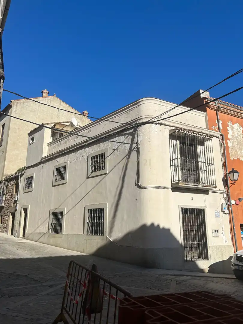 Vista exterior de Casa o xalet en venda en Trujillo amb Traster, Forn i Rentadora