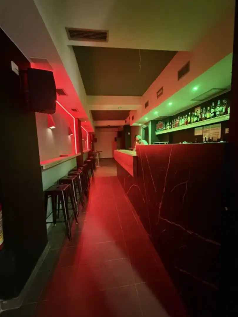Business premises for sale in Catarroja, imagen 2