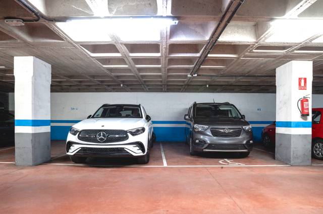 Garaje en Alquiler en Calle la Lila, 17 en Salesas - Foncalada - Campoamor