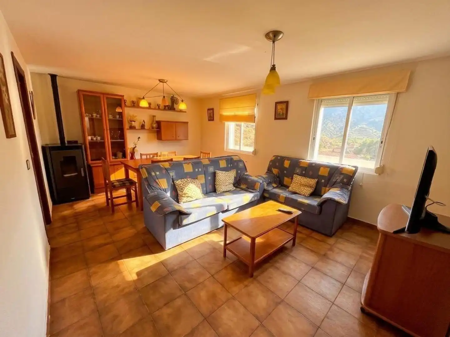 Wohnzimmer von Wohnung zum Verkauf in Aliaga