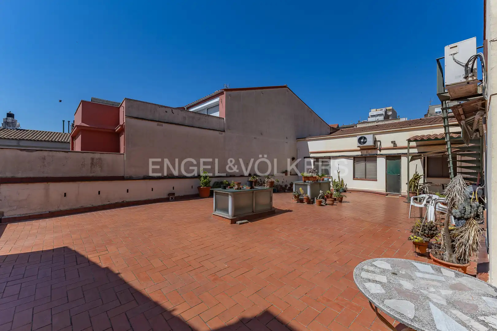 Terrace of Industrial buildings for sale in Sant Boi de Llobregat