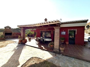 Casa rústica con jardín en venta en Urbanización Poligono