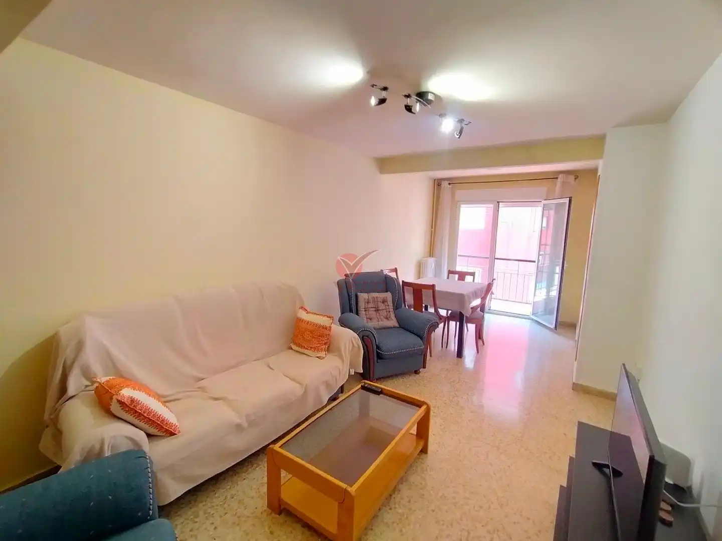 Sala de estar de Piso de alquiler en Cuenca con Calefacción, Terraza y Amueblado