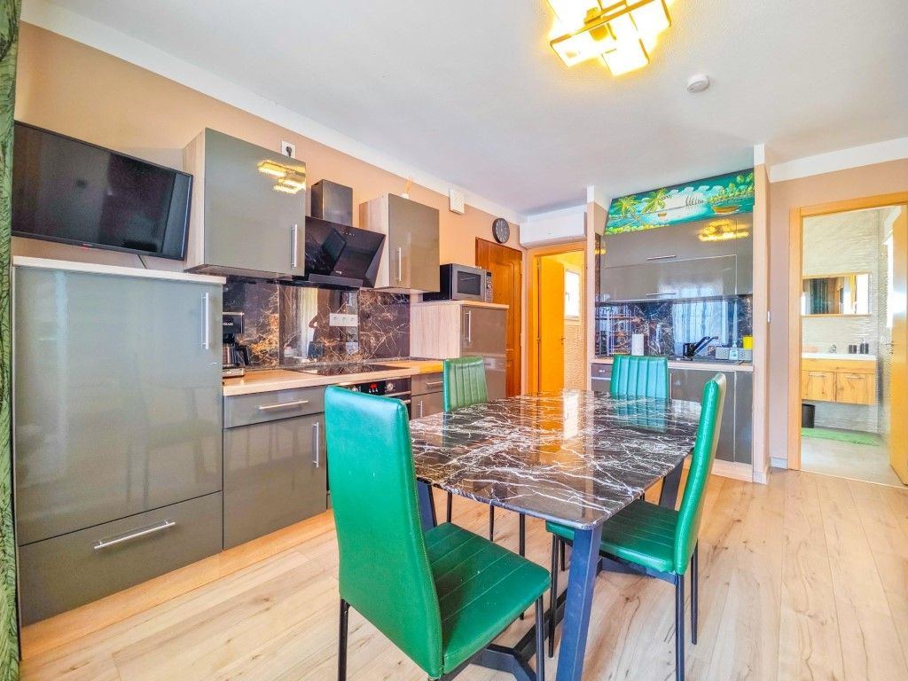 Cocina de Casa o chalet en venta en Torrevieja con Aire acondicionado, Piscina y Amueblado