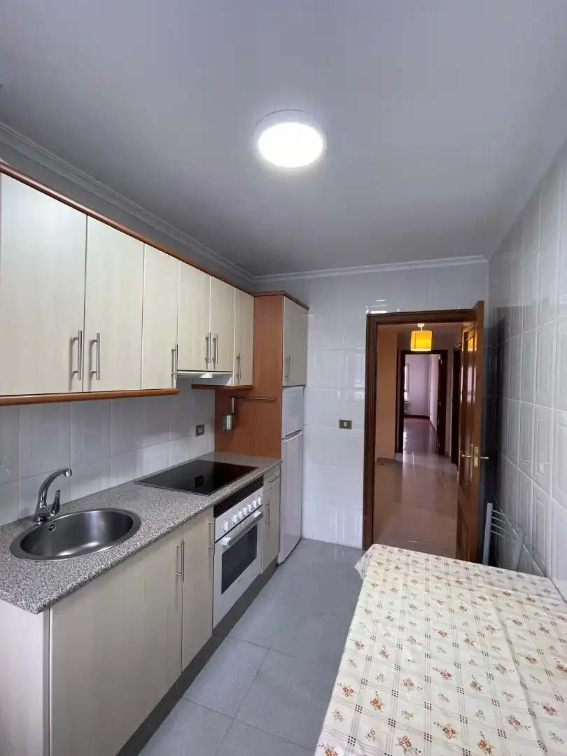 Flat with lift to rent in Recatelo - O Carme, imagen 2