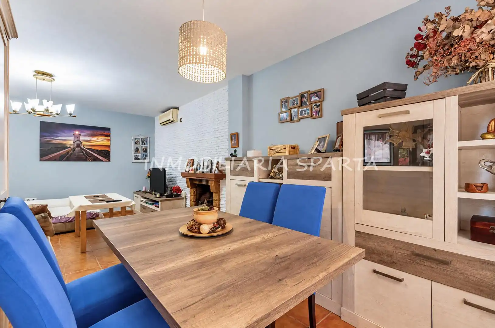 Sala d'estar de Casa o xalet en venda en Espartinas Pueblo