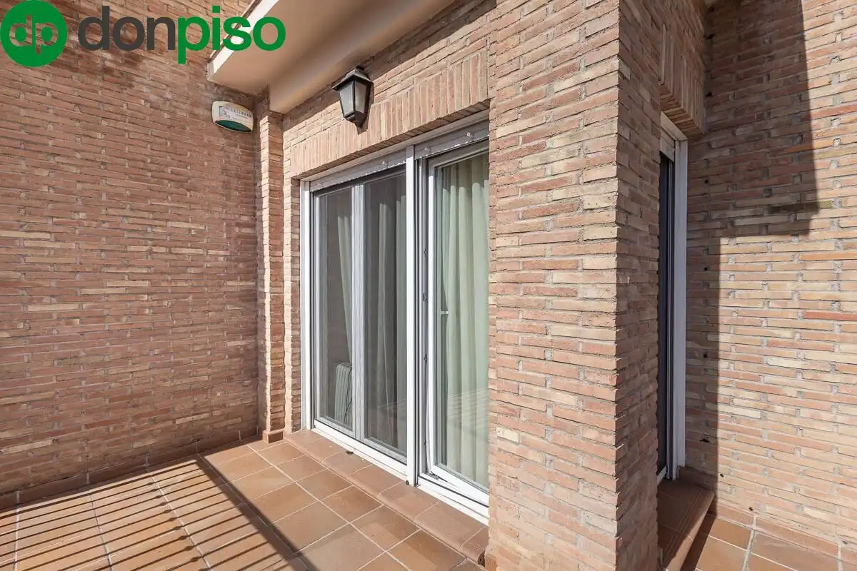 Terraza de Casa adosada en venta en Granada con Calefacción, Jardín privado y Terraza