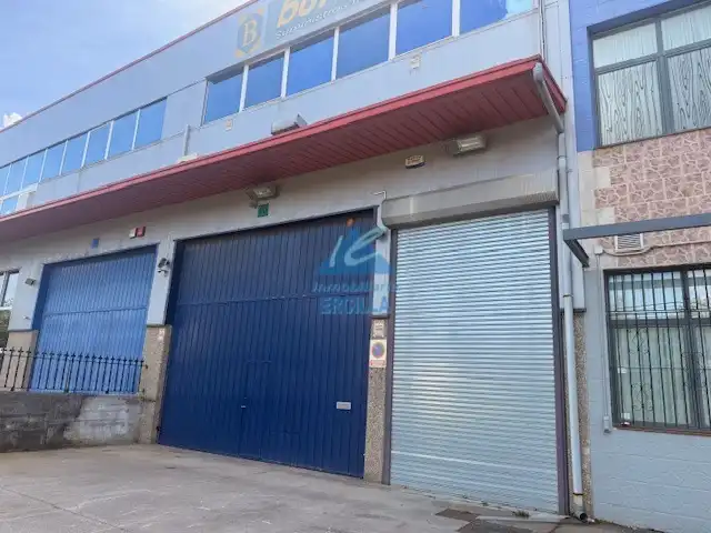 Vista exterior de Nave industrial de alquiler en Zamudio