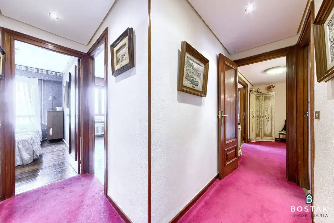 Wohnung zum Verkauf in Bilbao  mit Heizung, Terrasse und Möbliert