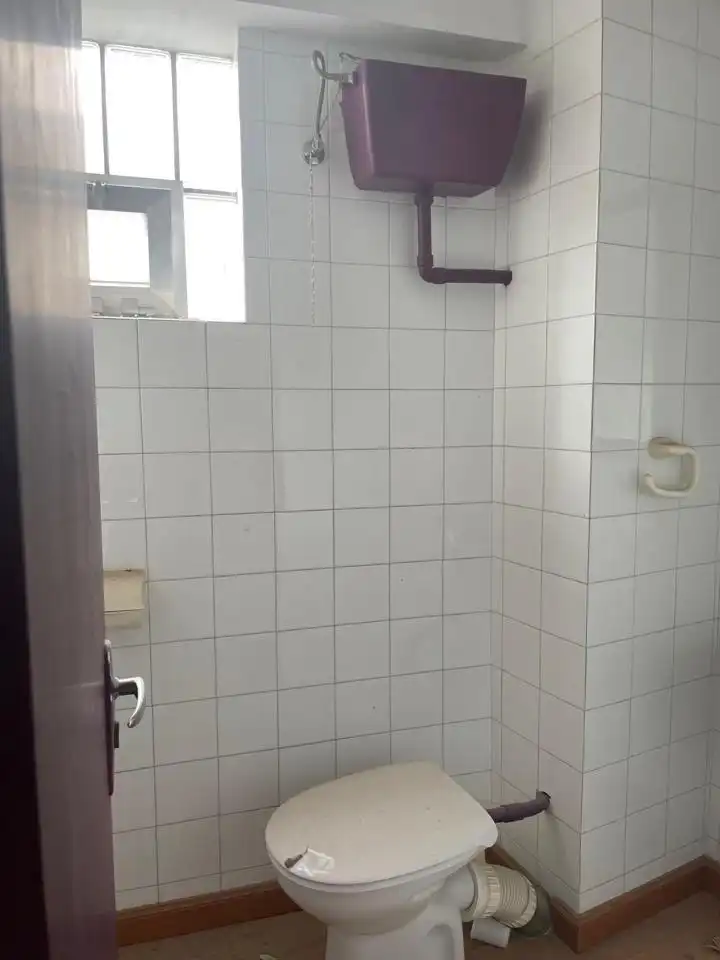 Bathroom of Commercial properties for sale in Torrelavega 