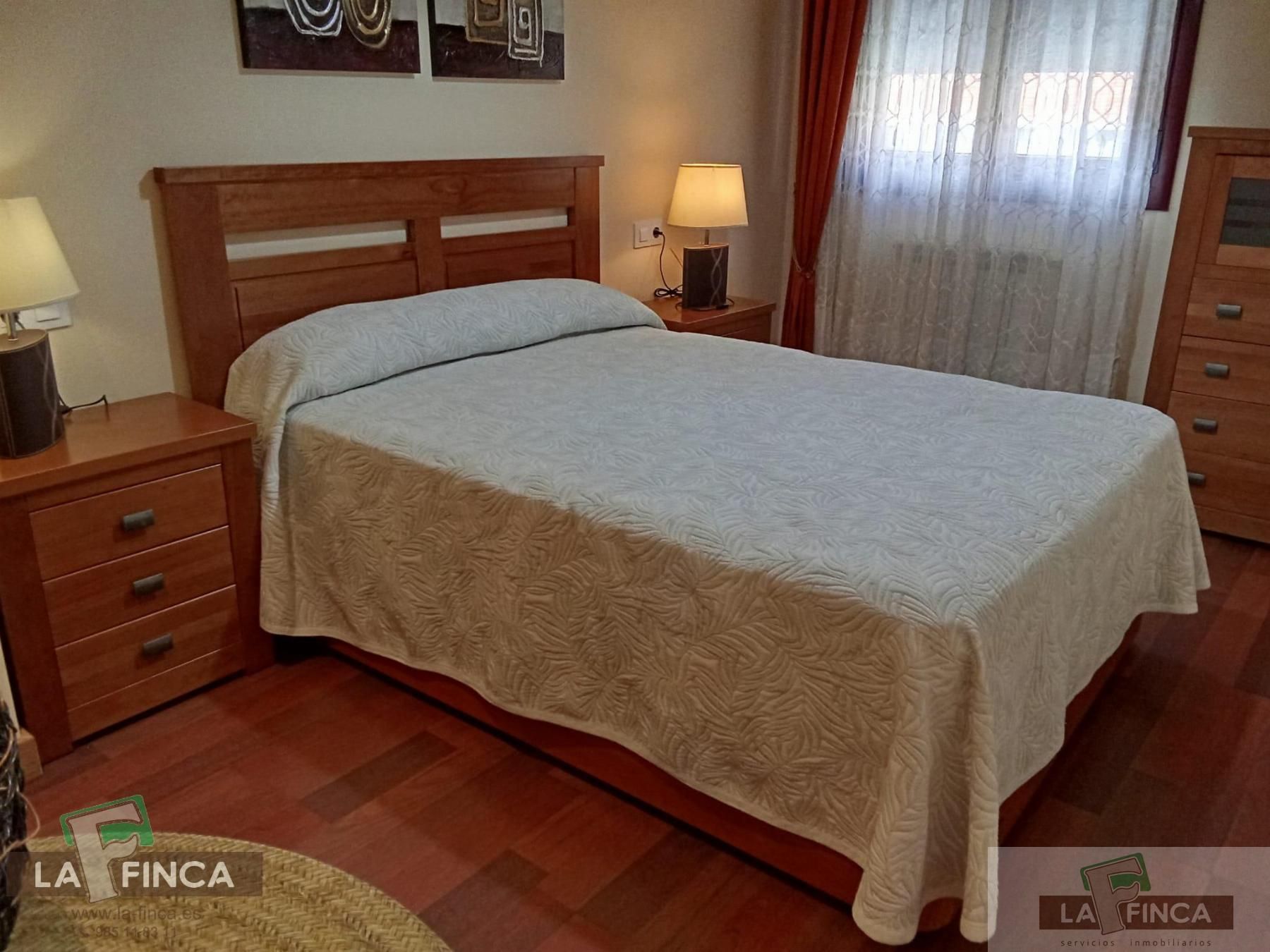 Bedroom of Flat to rent in Oviedo   with Heating and Furnished