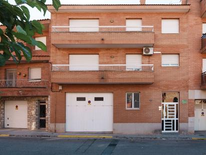 Vista exterior de Casa adosada en venda en Bellpuig amb Aire condicionat, Calefacció i Terrassa