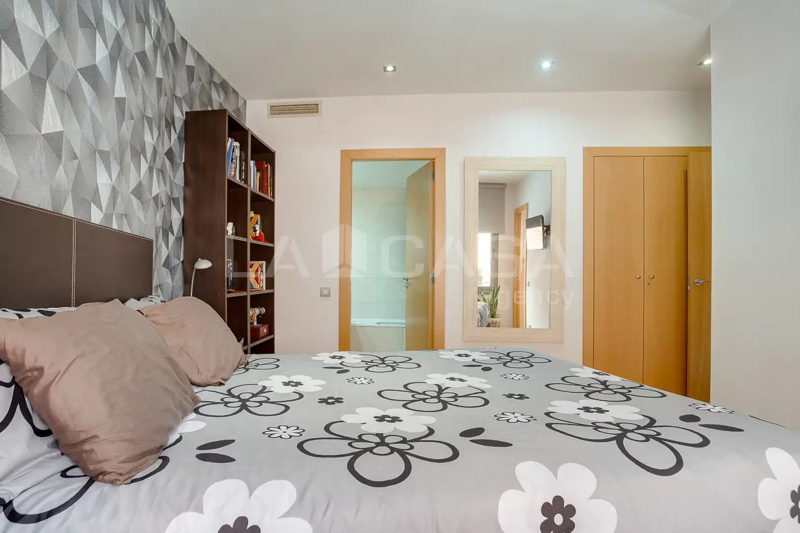Habitación de Piso en venta en Barcelona con Piscina