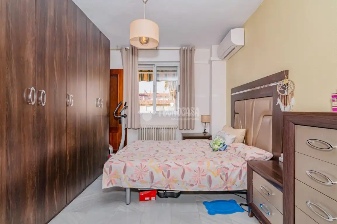 Bedroom of Flat for sale in Granada