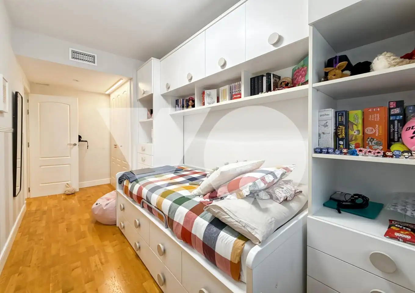 Schlafzimmer von Wohnung zum Verkauf in Madrid mit Klimaanlage und Möbliert
