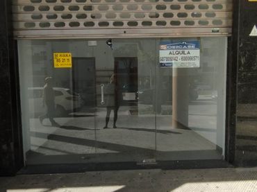 Local comercial de lloguer a Avenida de la Música