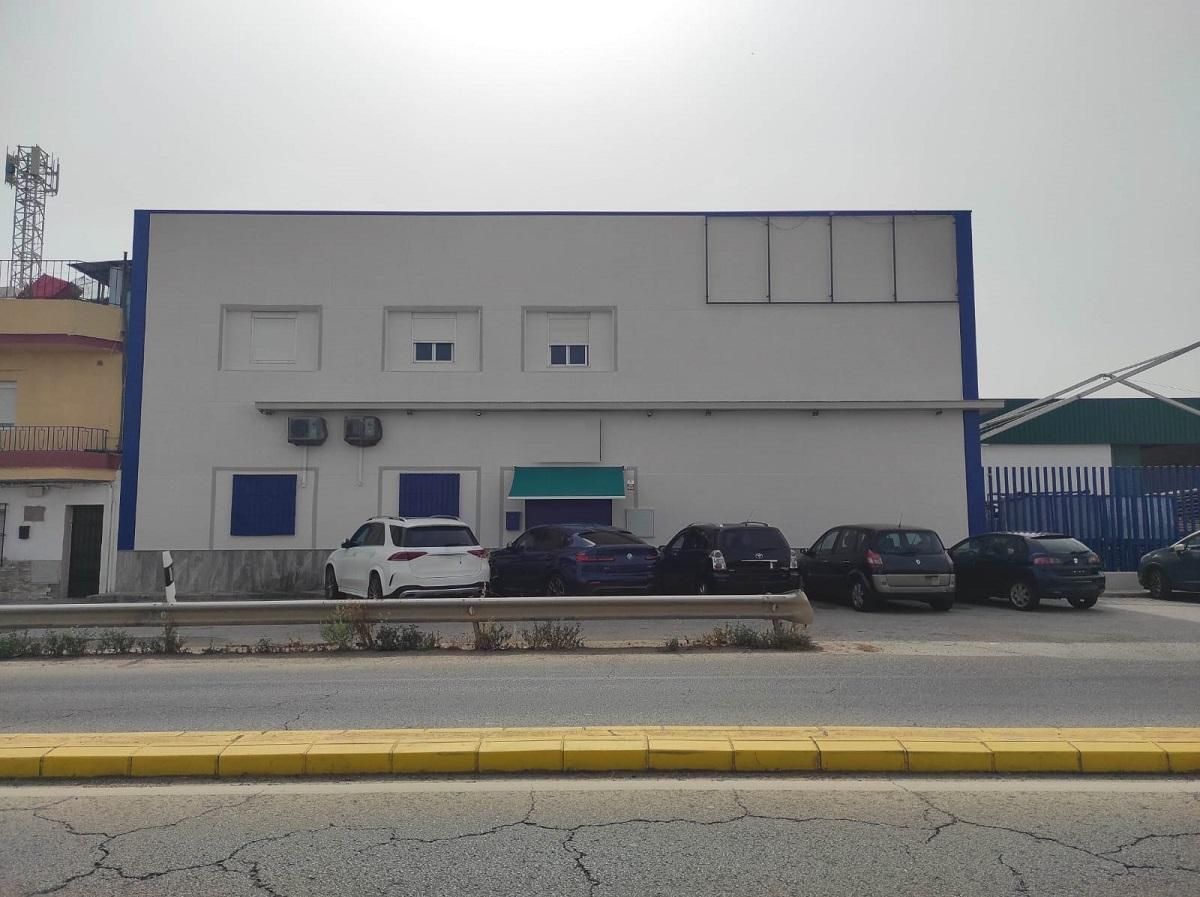 Exterior view of Industrial buildings for sale in La Rinconada  with Heating
