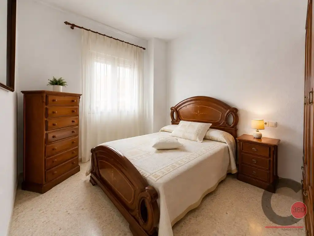 Bedroom of Flat for sale in Badajoz