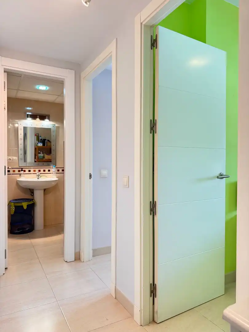 Apartament en venda en Roquetas de Mar amb Aire condicionat, Terrassa i Moblat