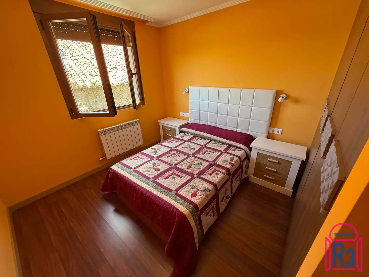 Bedroom of Houses for rent in Onzonilla  with Heating and Furnished