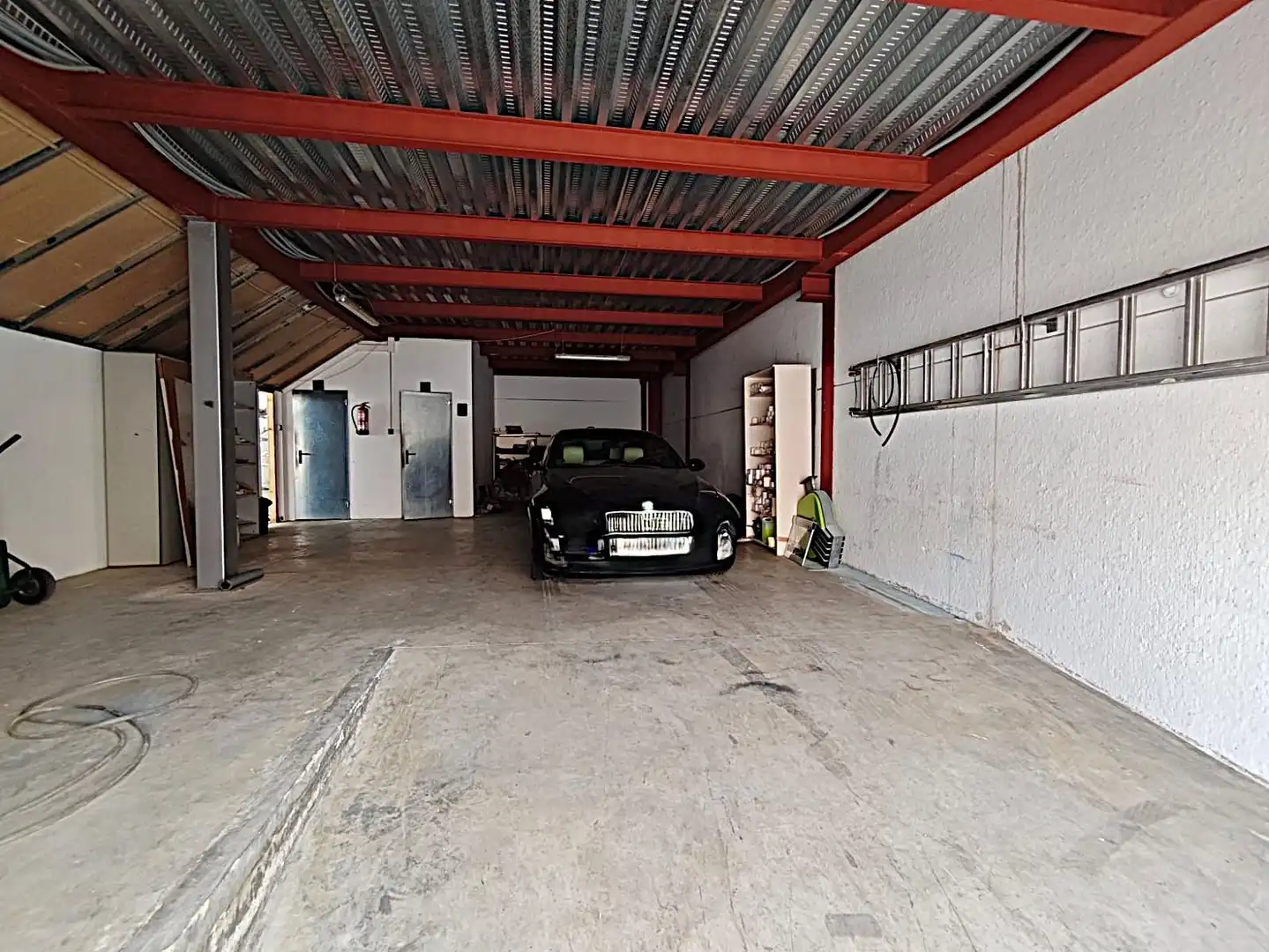 Parkplatz von Fabrikhallen zur Miete in Mérida