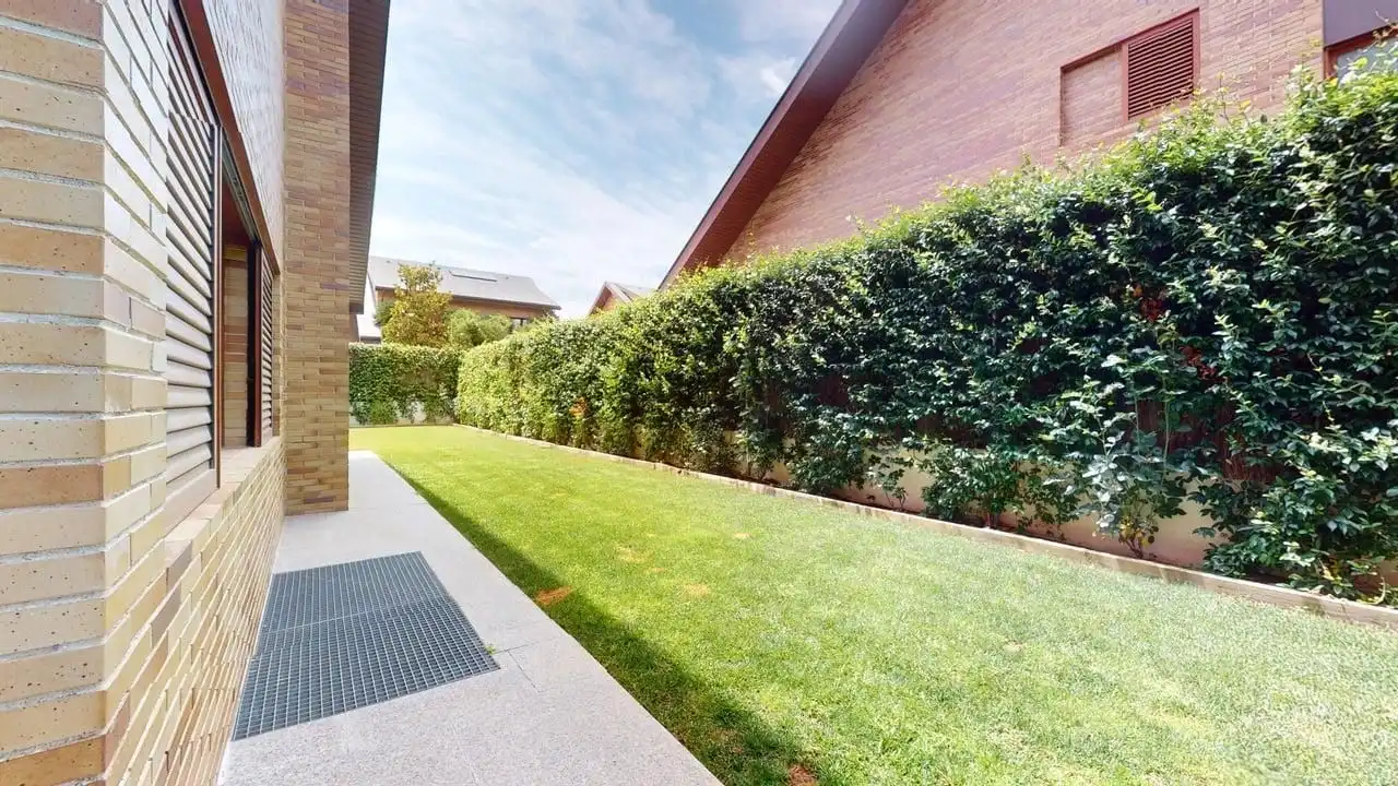 Garden of Houses for sale in Ciudalcampo  with Air Conditioner, Heating and Private garden