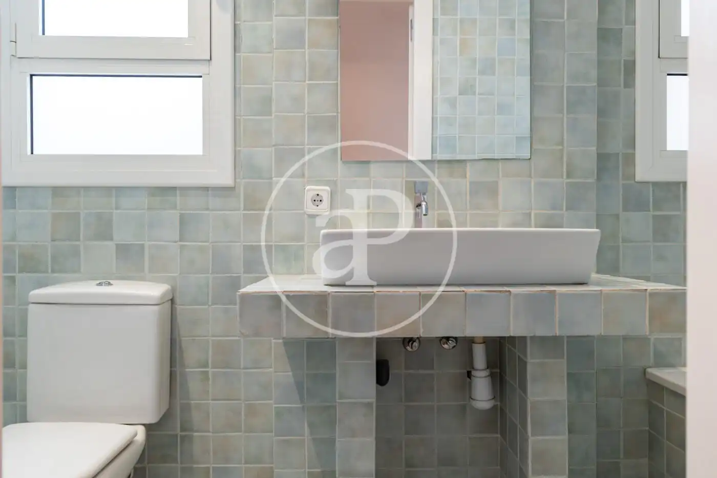Bany de Pis en venda en Barcelona amb Aire condicionat, Calefacció i Balcó