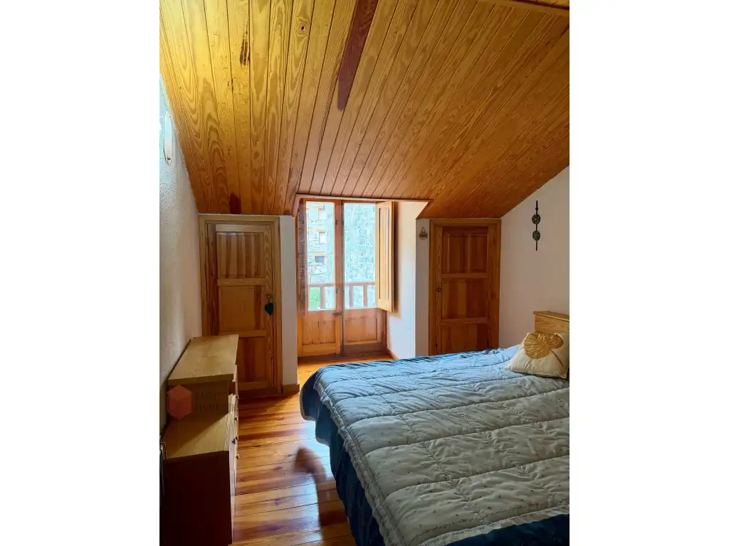 Schlafzimmer von Dachboden zum Verkauf in Setcases