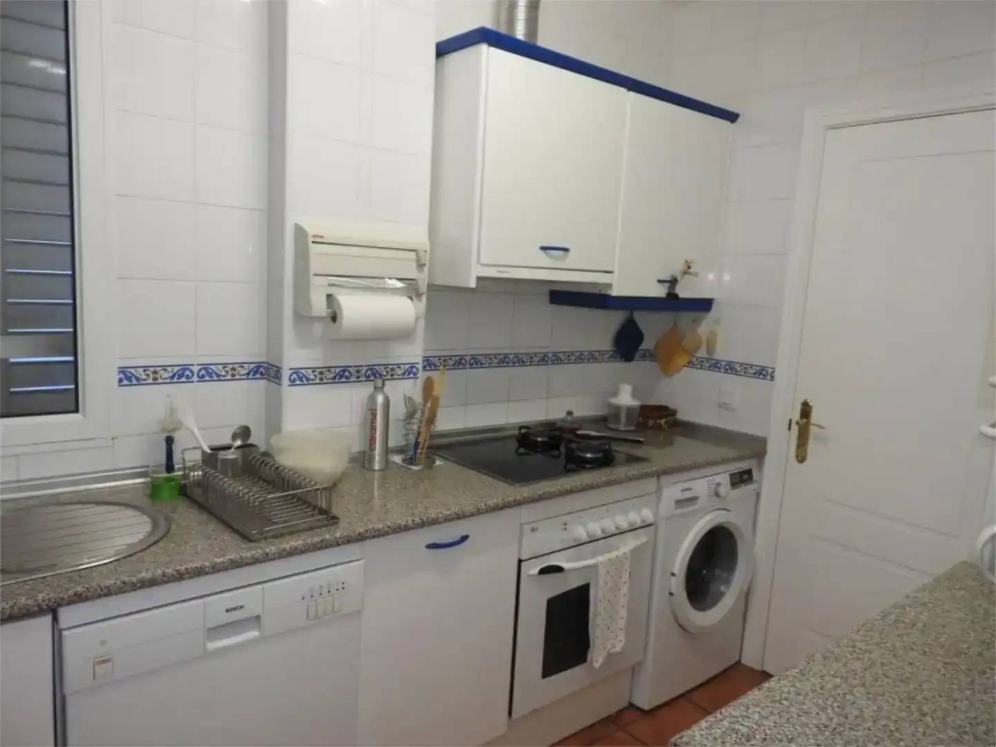 Küche von Wohnung zur Miete in La Antilla mit Privatgarten, Schwimmbad und Möbliert