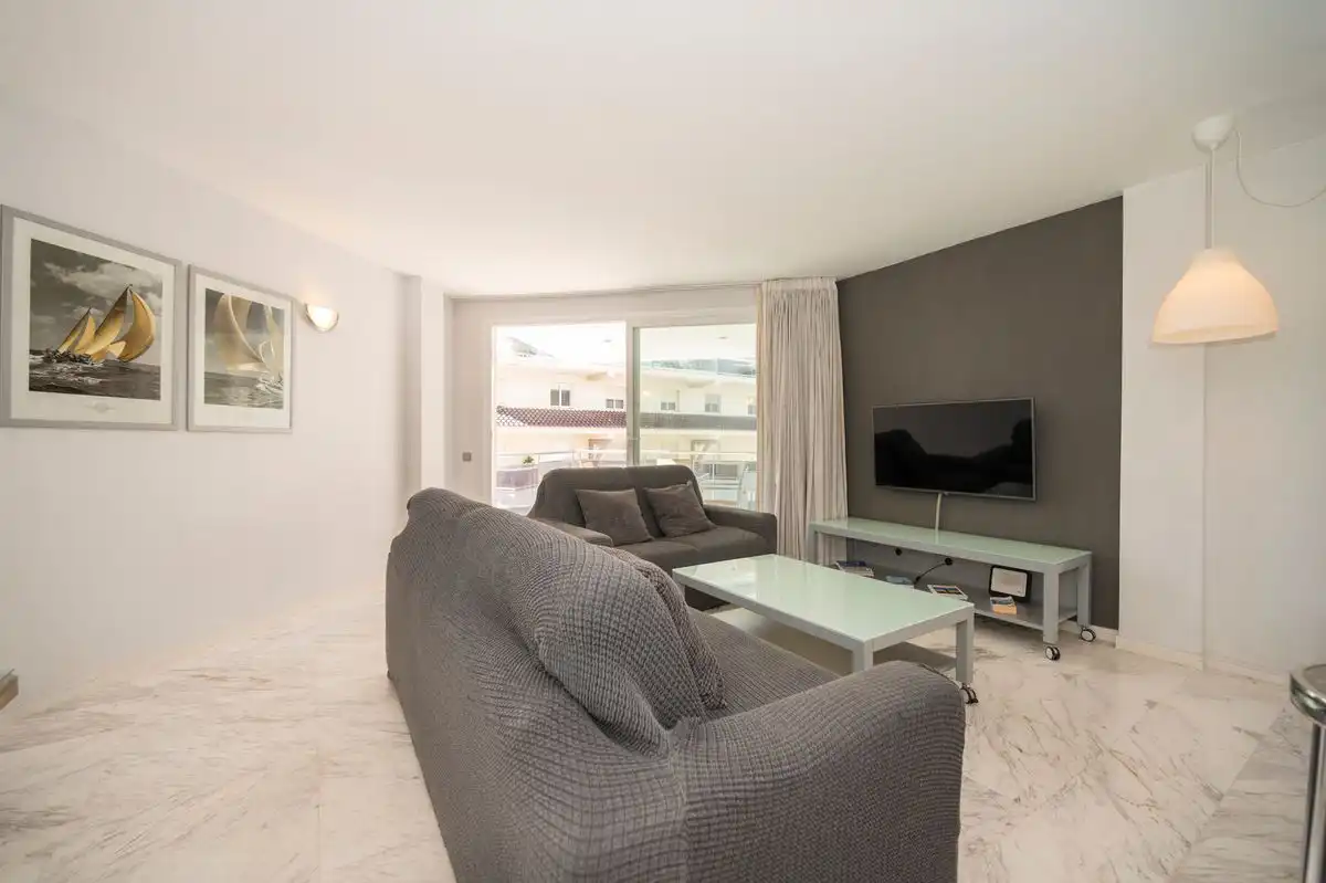 Sala d'estar de Pis de lloguer en Marina Botafoc - Platja de Talamanca