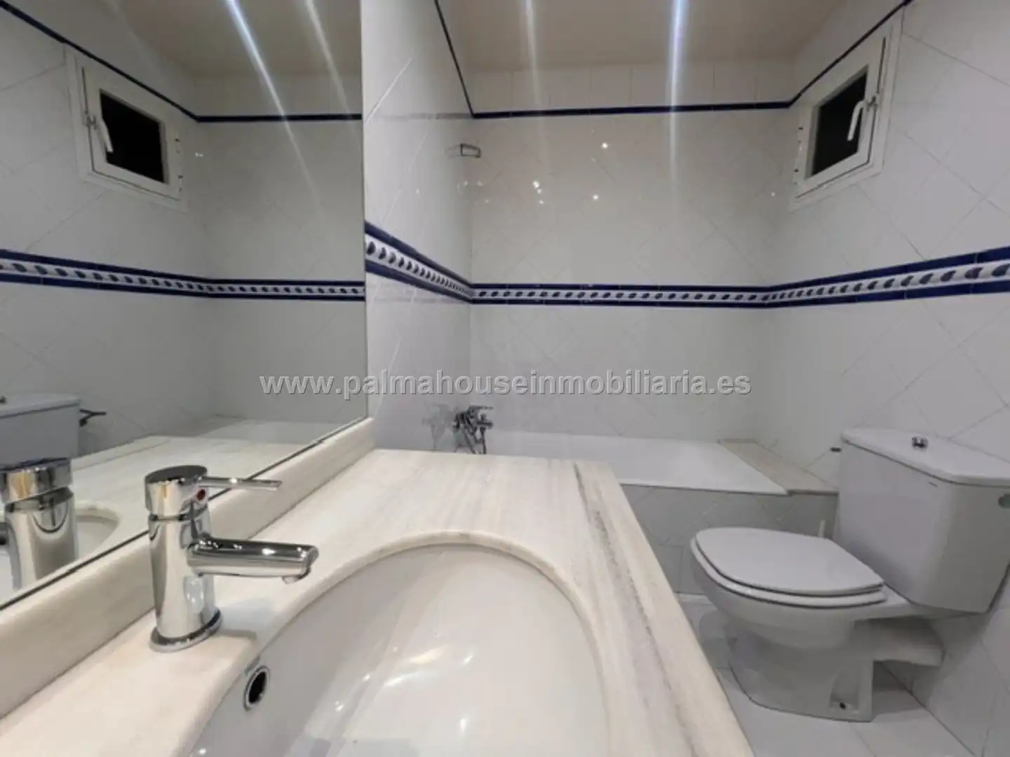 Baño de Piso en venta en  Palma de Mallorca con Aire acondicionado, Parquet y Terraza